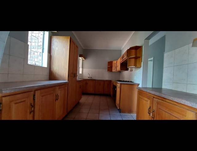 4 BEDROOM HOUSE FOR SALE IN CHANTELLE